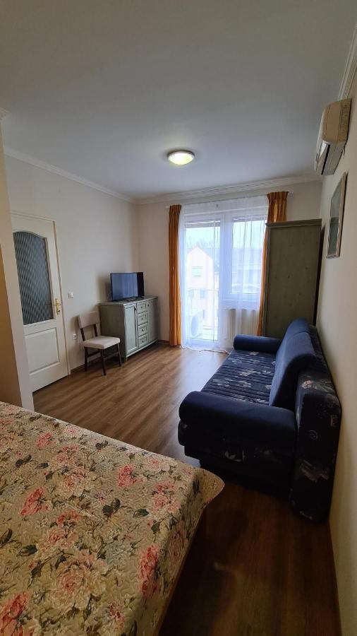 Hajdúszoboszló Gabi Apartman מראה חיצוני תמונה